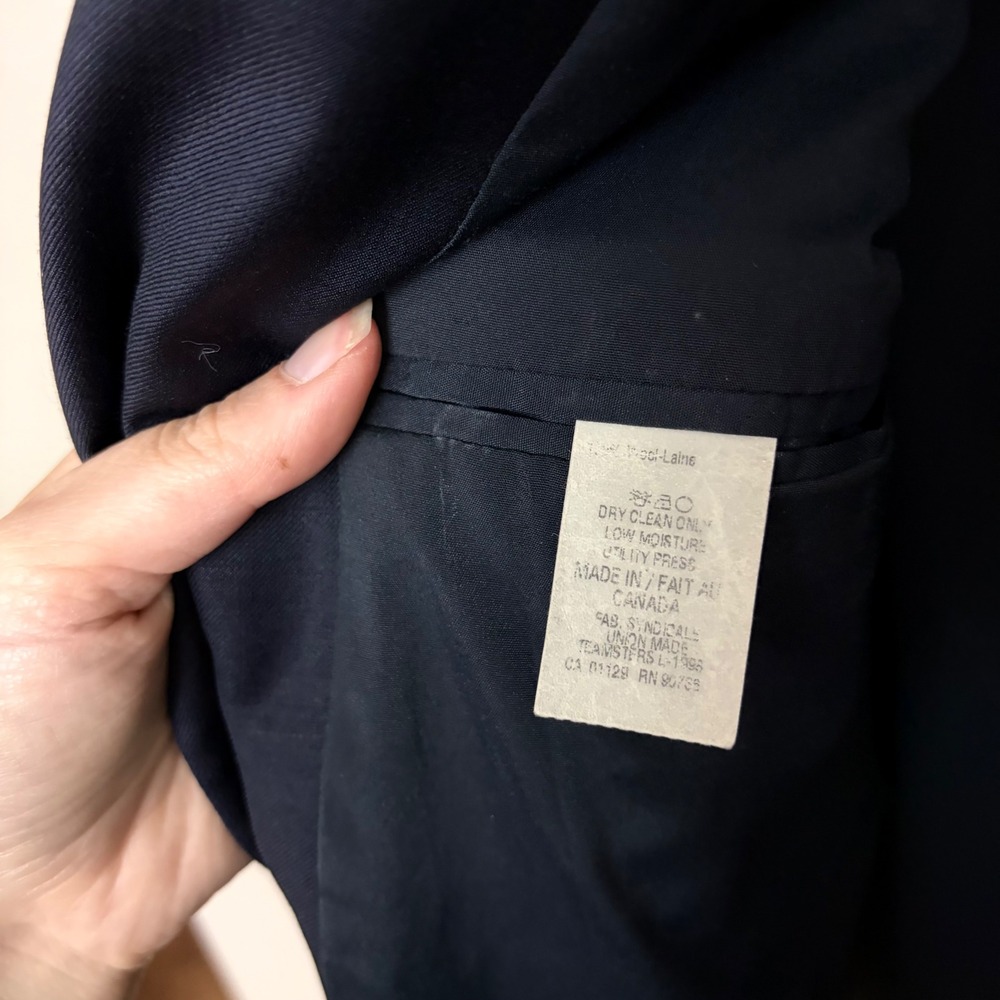 Lauren Ralph Lauren Blazer 44R Navy Blue Wool Gold Button Preppy Classic - Picture 6 of 8